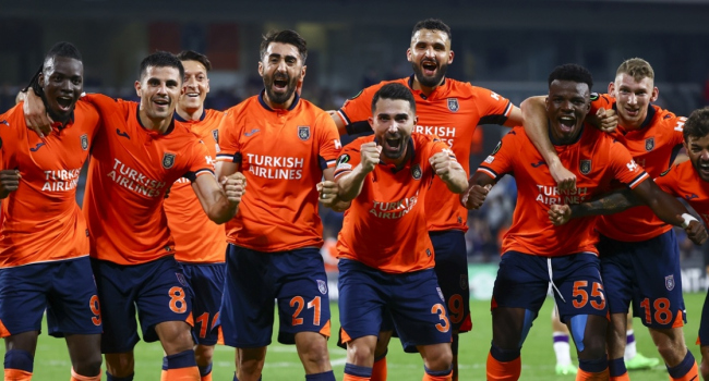 Trendyol Süper Lig ekibi Başakşehir, İtalyan inşaat firması Todini ile 1 yıllık forma sponsorluğu anlaşması imzaladı.