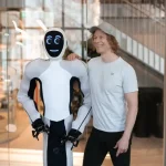 OpenAI’dan Dev Adım: Insansı Robot “Eve” Tanıtıldı!