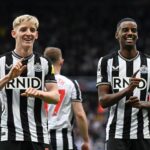 Newcastle United, Tottenham’ı dağıttı