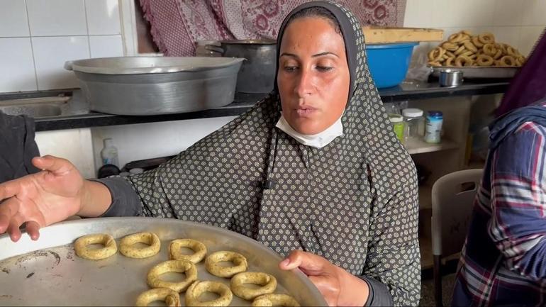 Gazzede bayram kutlamaları savaşın gölgesinde kaldı