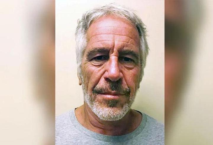 Tüm dünyanın kanını dondurmuştu: Epstein’in ‘küçük kara kitabı’ açık artırmada