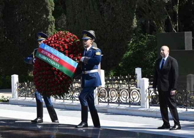 Haydar Aliyev’in 101. doğum günü için Bakü’de anma töreni