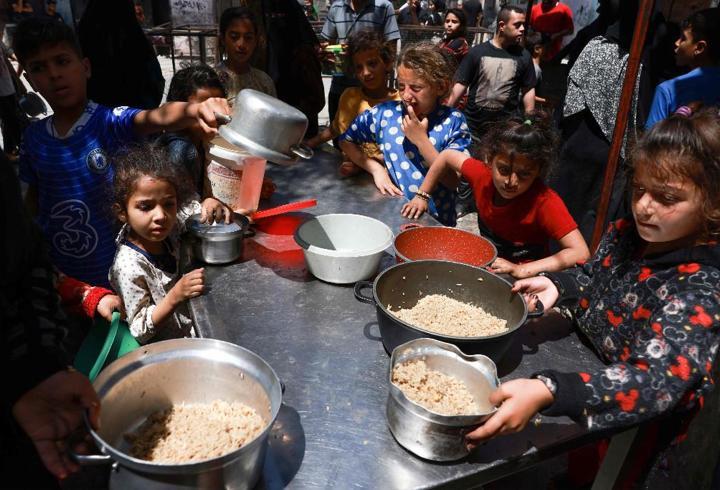 Gazze açlığın pençesinde: Gıda tükenmek üzere…