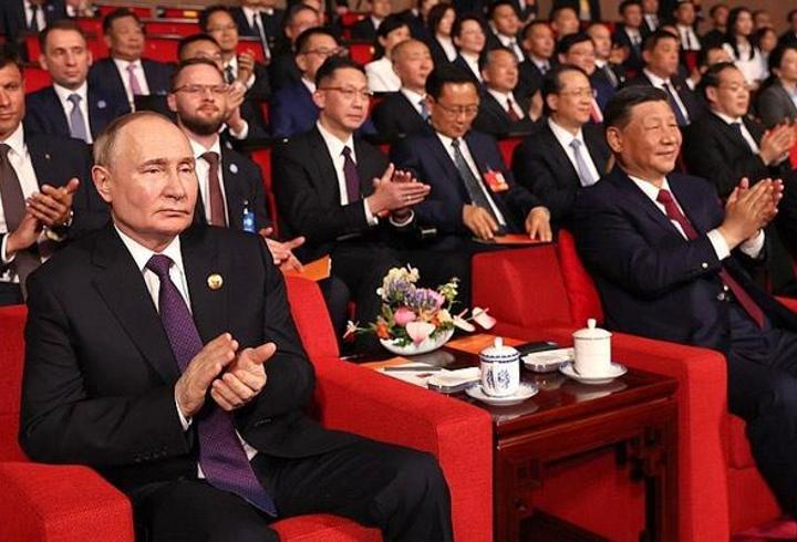 Dünyanın gözü Pekin’de! Putin ve Xi bir araya geldi