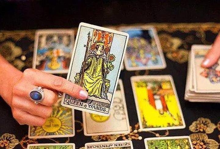 Tarot Falı Baktırırken Sorulacak Sorular Nelerdir? Tarot Karlatına Sorulabilecek Sorular 2022…