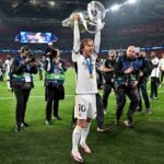 Luka Modric, Real Madrid için dev teklifleri reddetti!