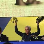 Jose Mourinho resmen Fenerbahçe’de