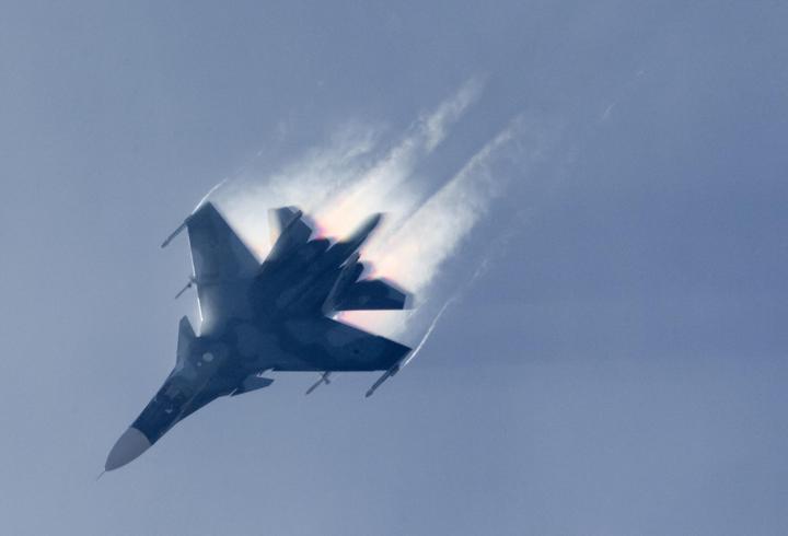 Rusya’da Su-34 tipi savaş uçağı düştü: 2 ölü