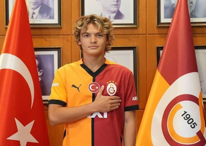 Galatasaray’da Efe Akman’a profesyonel sözleşme