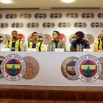 Fenerbahçe’de yeni transferler imzayı attı