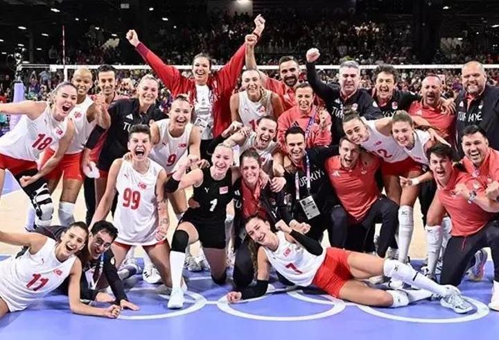 Filenin Sultanları yarı final rakibi belli oldu! Türkiye İtalya maçı ne zaman? Türkiye voleybol maçı hangi gün, saat kaçta?